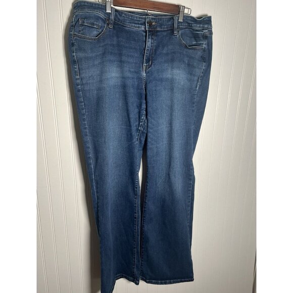 Lane Bryant Women’s Jeans Size 20 Long, Medium Wash Midrise Bootcut - Picture 1 of 5